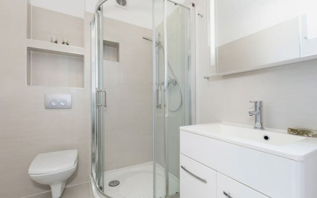 Apartments Sikorskiego by Renters