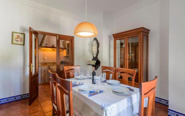 Casa El Torero El Bosque by Ruralidays