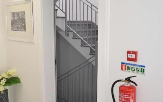 Edifício Charles 203