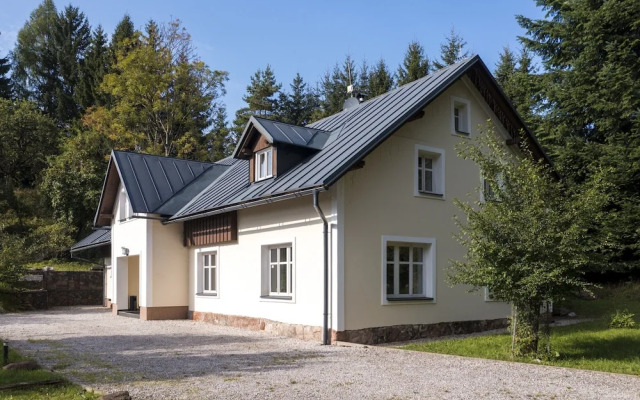 Villa in Mlade Buky Near Giant Mountains