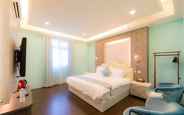 Love Travel B&B