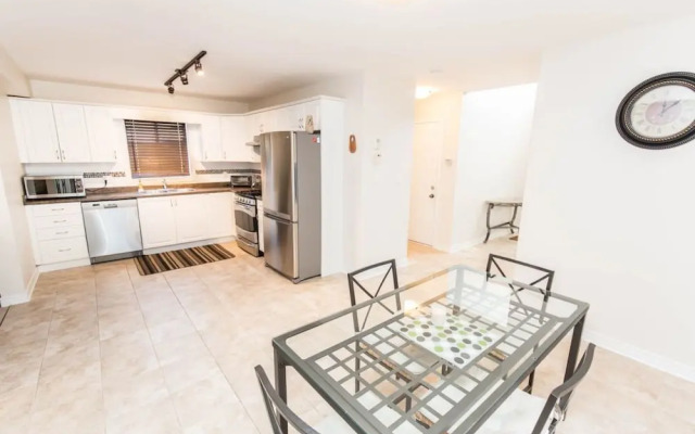 Fallsview Family Home