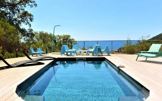 Villa Colomba - Front OF THE Sea- 4