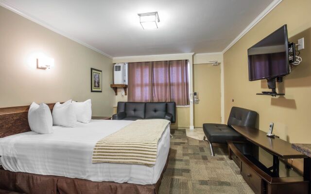 Econo Lodge Inn & Suites City Centre