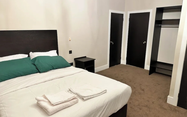 Green Ariana hotel and restaurant