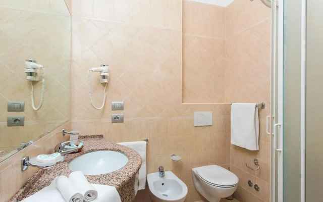 Hotel Caravelle