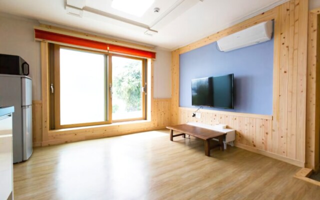 Yeosu Sarang Nye Unshared House Pension