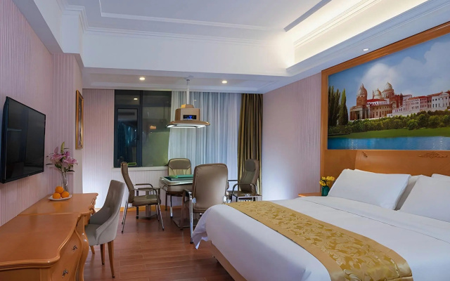 Vienna Hotel (Huizhou Zhongkai High-speed Railway Station Green Fairy Tale Branch) – Guest Rooms – Huizhou