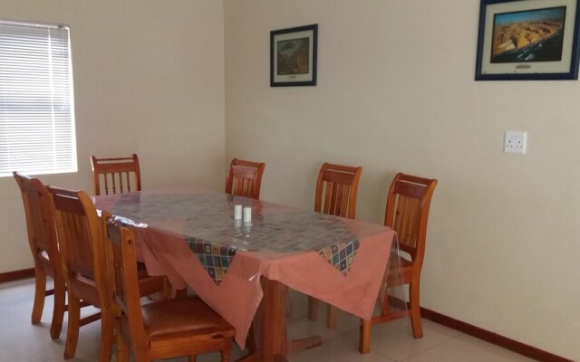 Farmhouse B&B Outjo