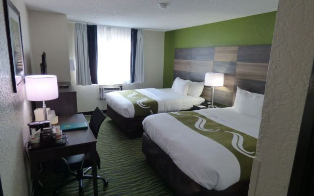 Quality Inn & Suites Leesburg Chain of Lakes