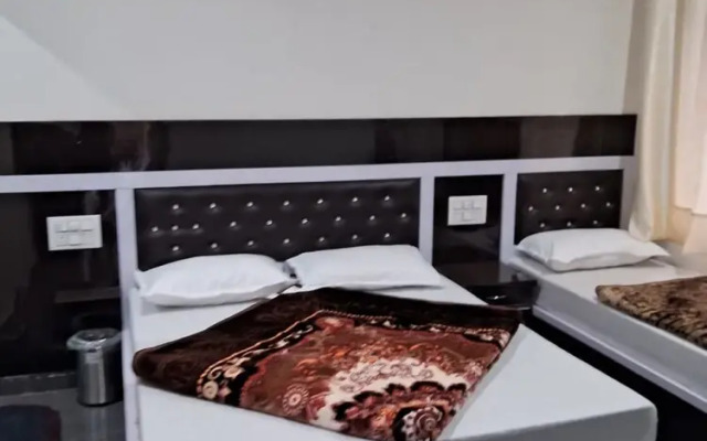 Goroomgo Uniyal Residency Uttarkashi