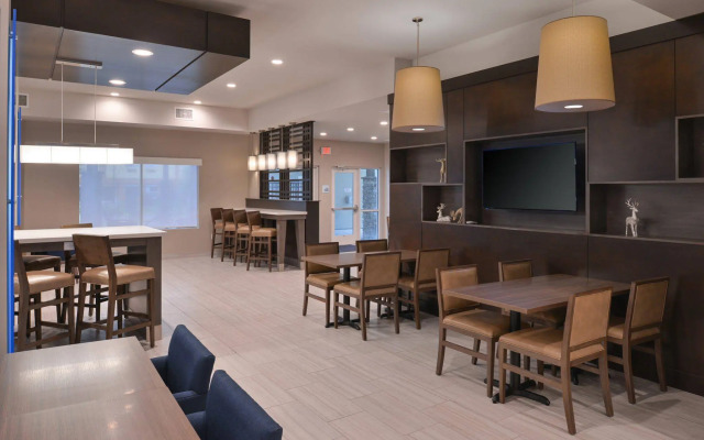 Holiday Inn Express & Suites Houston E - Pasadena by IHG
