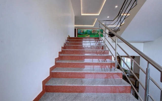 Hotel Ambika International Byndoor