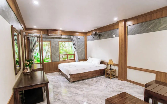 Trang An River Mountain Ecolodge