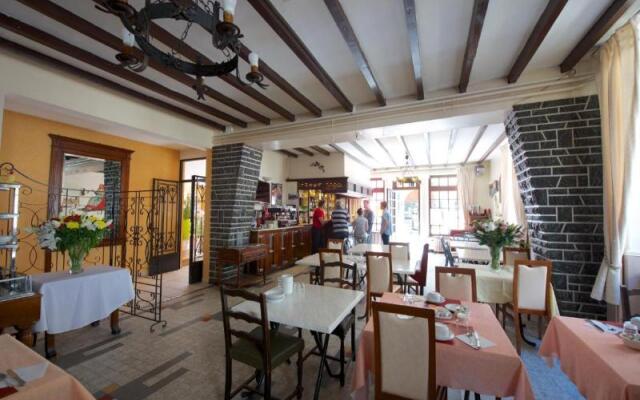 Logis Hotel De France