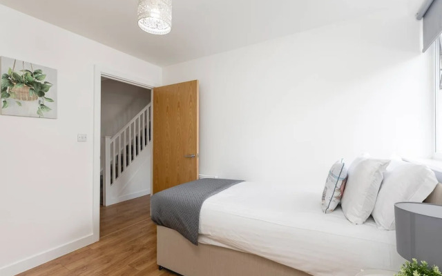 Skyvillion - Huge 4bed Apartment Wbalcony - Parking