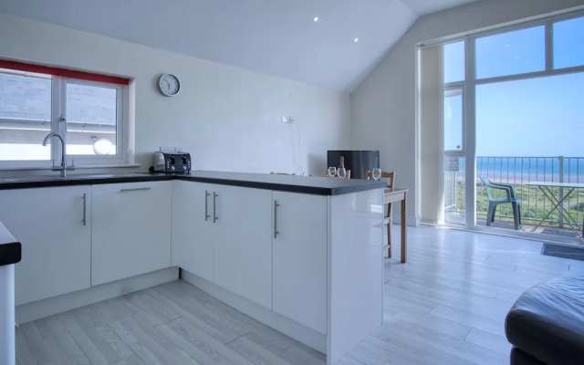 Campbell - 2 Bedroom Apartment - Pendine