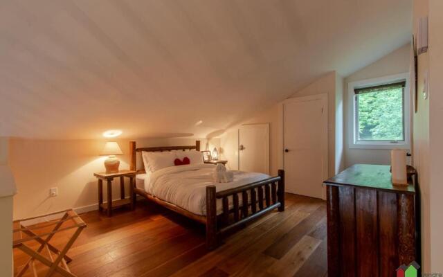 Unique Tremblant view -fancy fully equipped apartment