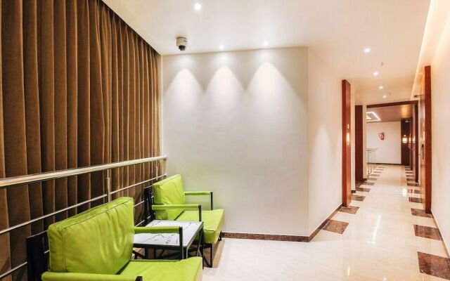 OYO 24583 Sesha Grand