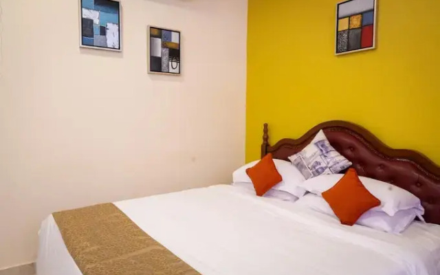 Alcove Beach Resort