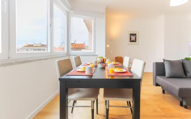 Vita Portucale ! Cacilhas River View