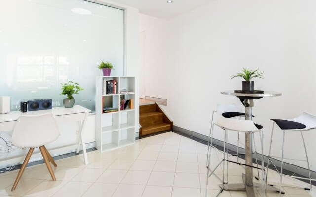 Studio 64 Oyster Bay Modern