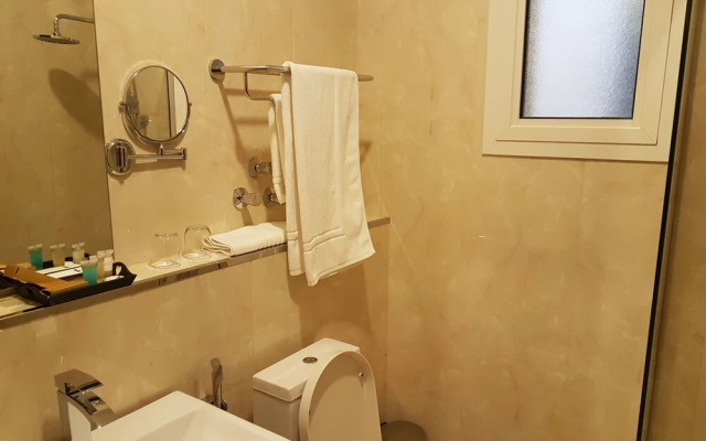 Laperla Hotel