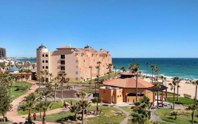 Sea-esta Condo On The Beach