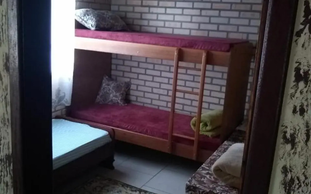 Hostel Dina & Suítes