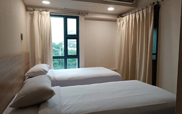 Grand Tropic Suites Hotel