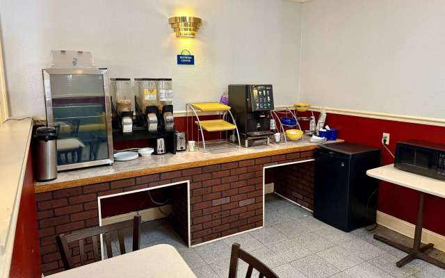 Days Inn by Wyndham Ruther Glen Kings Dominion Area