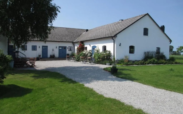 Rävåkra Bed & Breakfast