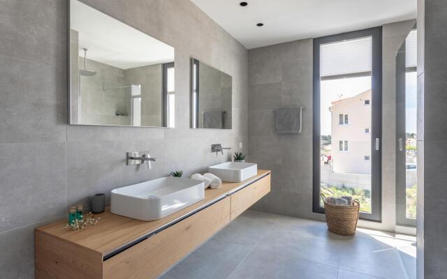 Loft Hvar in Hvar with 3 bedrooms and 1 bathrooms