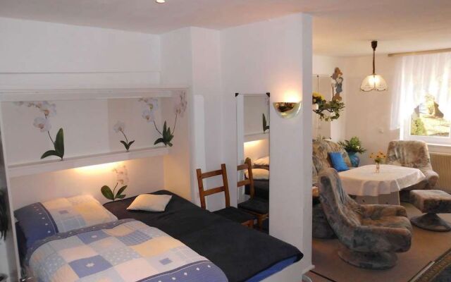 Spacious Holiday Home in Sommerfeld near Lake