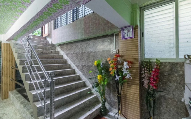Om Regency By OYO Rooms