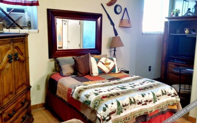 Kirk Hotel & Apartments