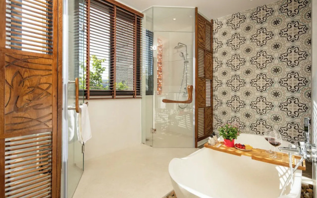 Vernalhome Boutique Danang Hotel
