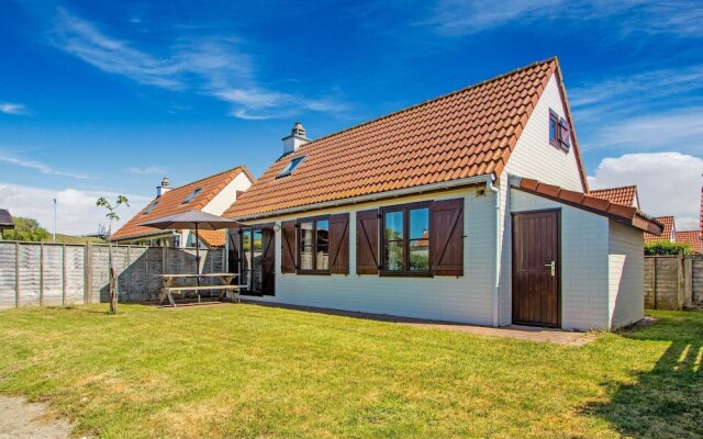Alluring Holiday Home in De Haan near Sea Beach