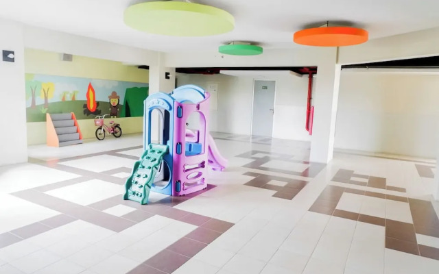 Tidy And Comfortable 2Br At Dian Regency Apartment