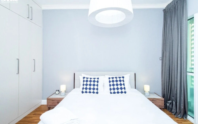 Swanky 1 BR Apt Marina Pinnacle