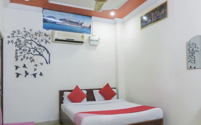 Oyo 4472 Hotel Chandra Deep