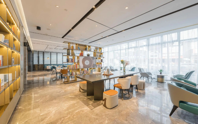 Atour Hotel Quzhou Nankong