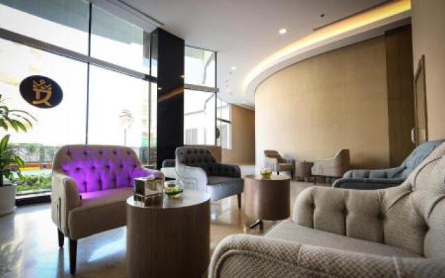 RAF Hotel & Suites