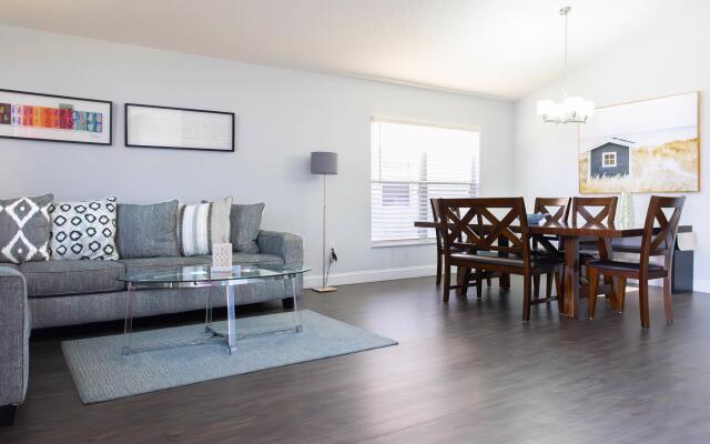 948 Lake Berkley Dr, Kissimmee, US