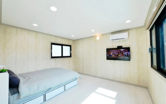 Jecheon the Pine Hill Pension