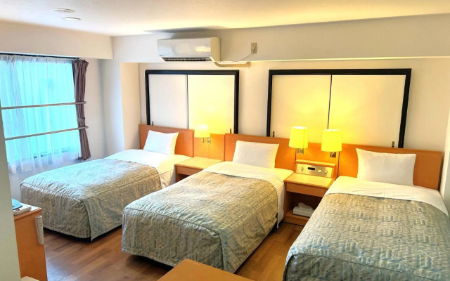 Business Inn Sennichimae Hotel