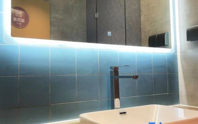 Home Inn Shenyang Xinmin Railway Station Branch