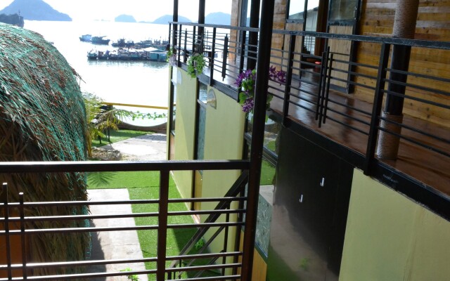 Le Pont Bungalow Hostel