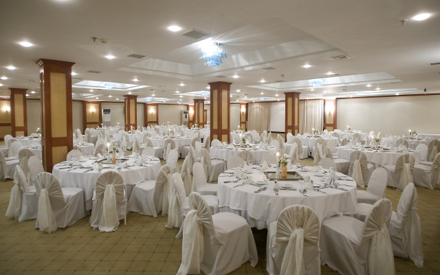 Kervansaray Thermal Convention Center & Spa