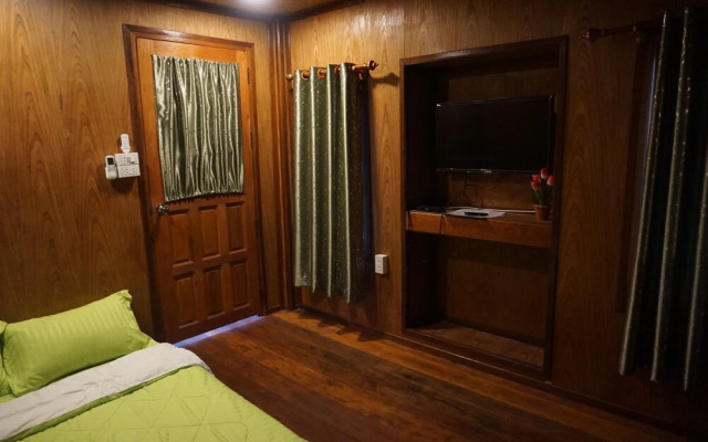 Jiratchaya Garden Hotel